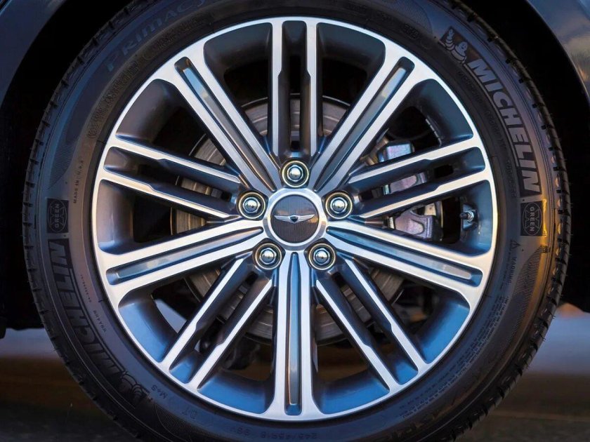 Диски на Genesis gv70