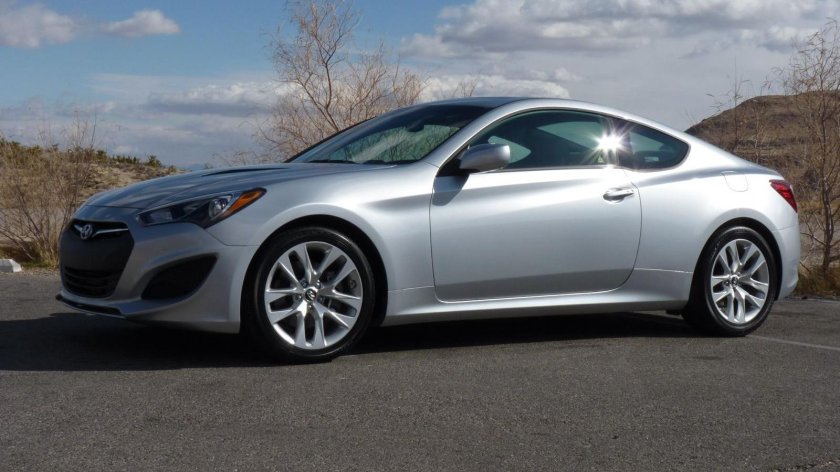 Hyundai Genesis Coupe 2012