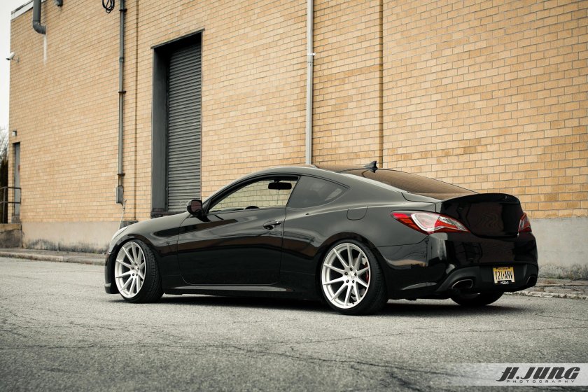 Хендай Дженезис купе