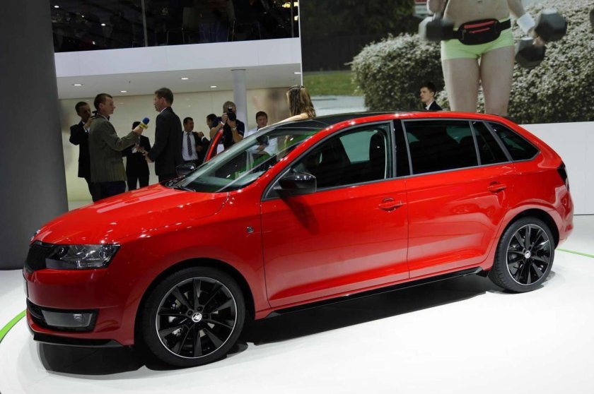 Шкода Рапид Спейсбек