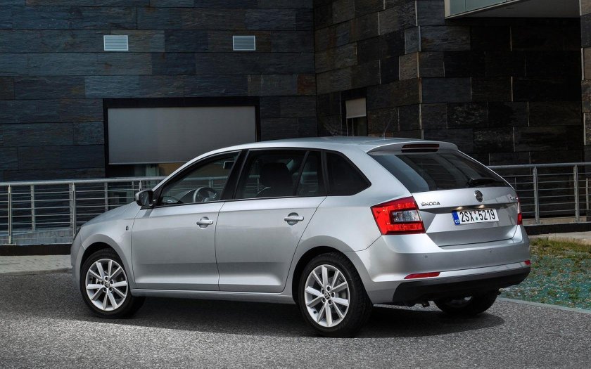 Шкода Рапид Спейсбек