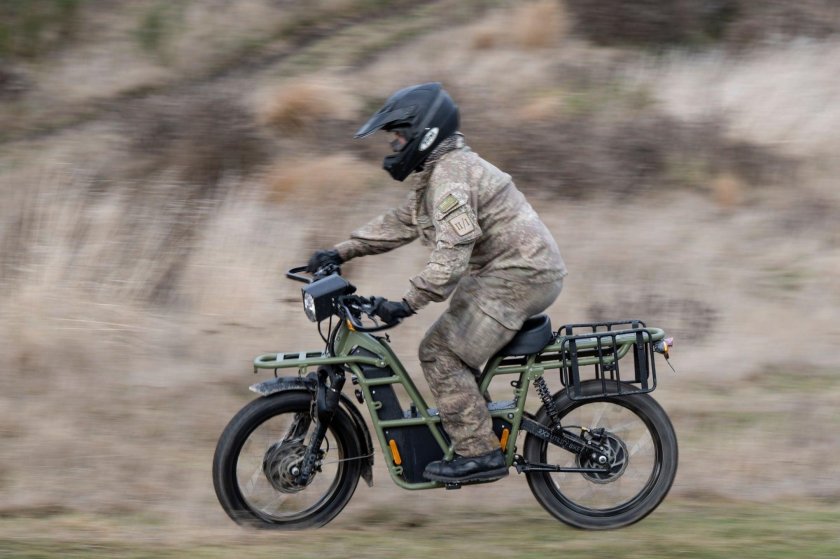 Полноприводный электромотоцикл UBCO 2x2