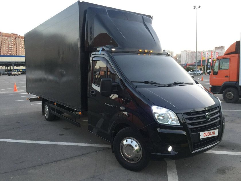 Газель Некст черная