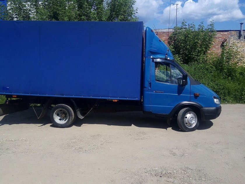 Газель 3302 тентованная синяя