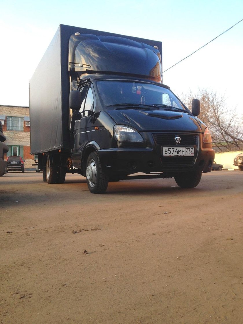 Газель бизнес с черным тентом