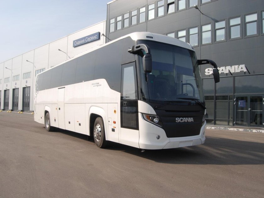 Белая Скания автобус