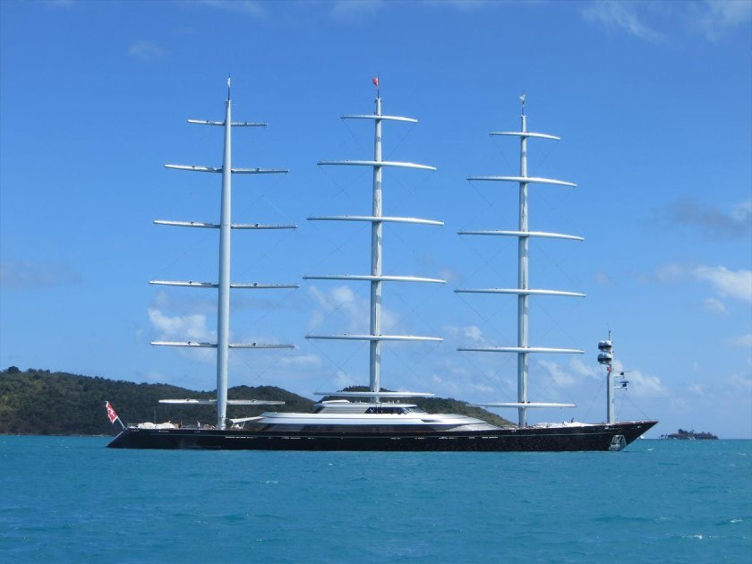 Яхта Мальтис Фалькон