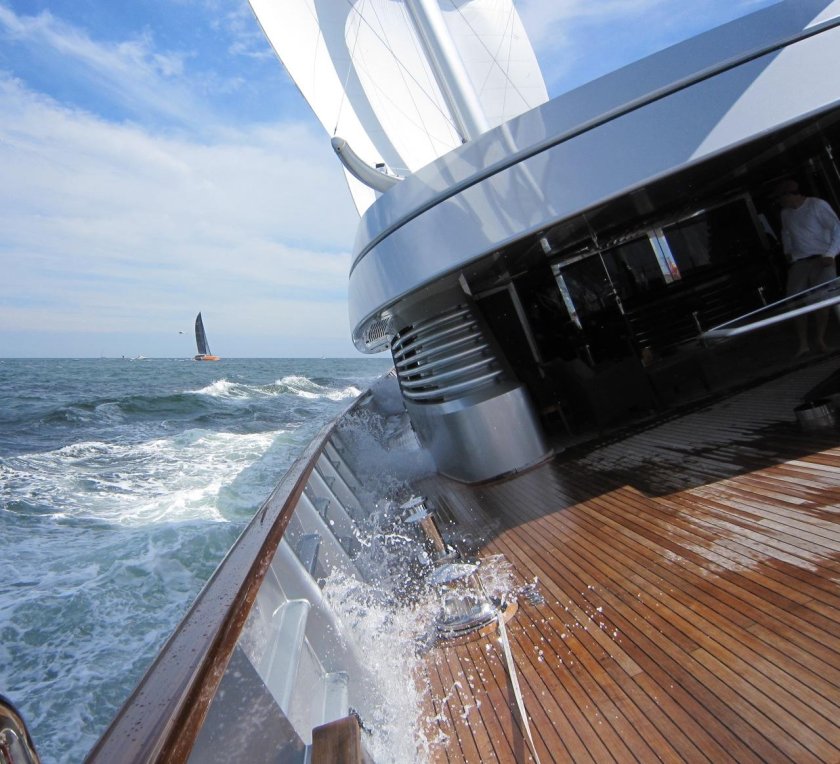 Яхта Мальтис Фалькон