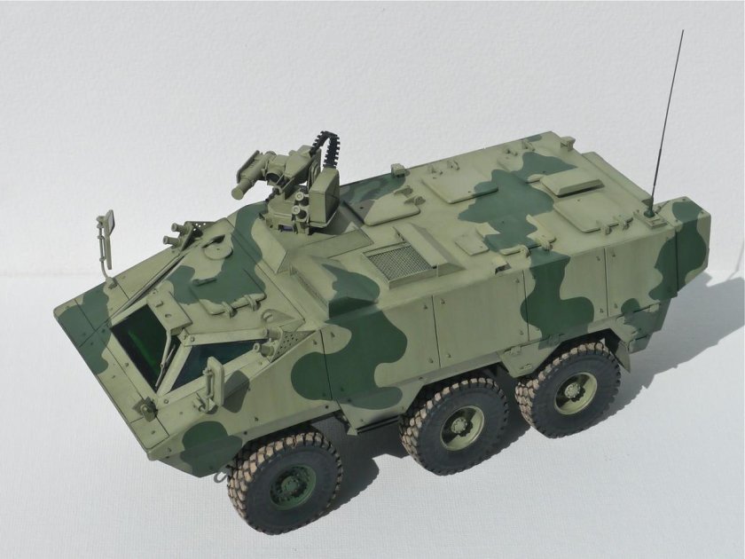 БТР 6х6 ураган ЮАР