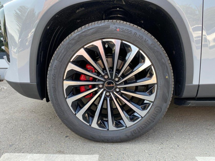 Exeed LX 2022 серый