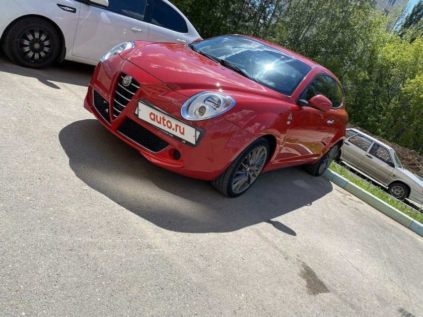 Машина alfa romeo