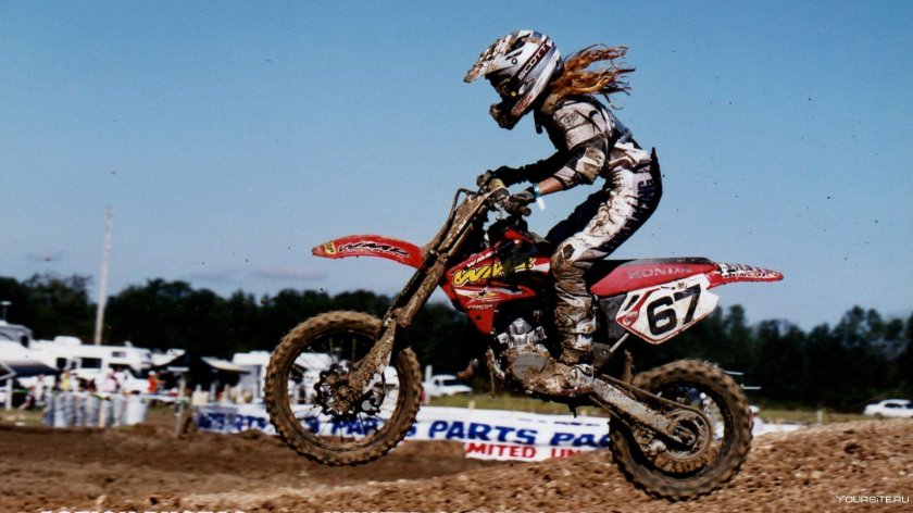Мотокросс Эшли Фиолек