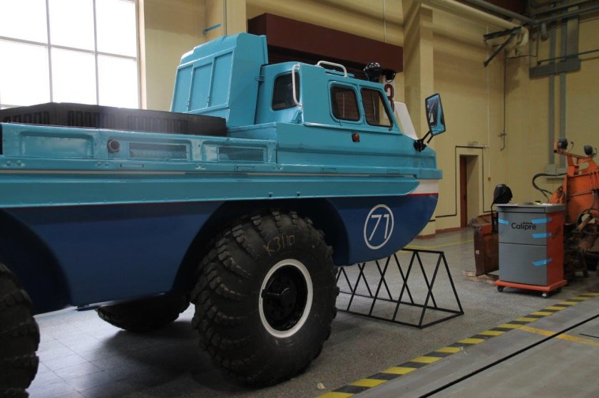 ЗИЛ-49061 синяя птица