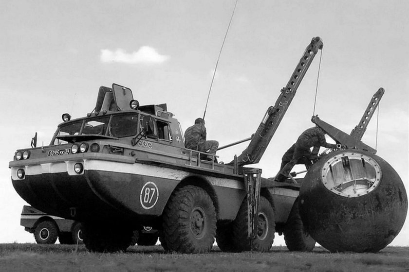 Синяя птица ЗИЛ 4906