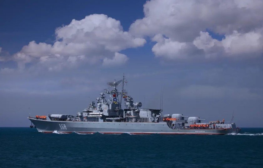 Пытливый сторожевой корабль фото