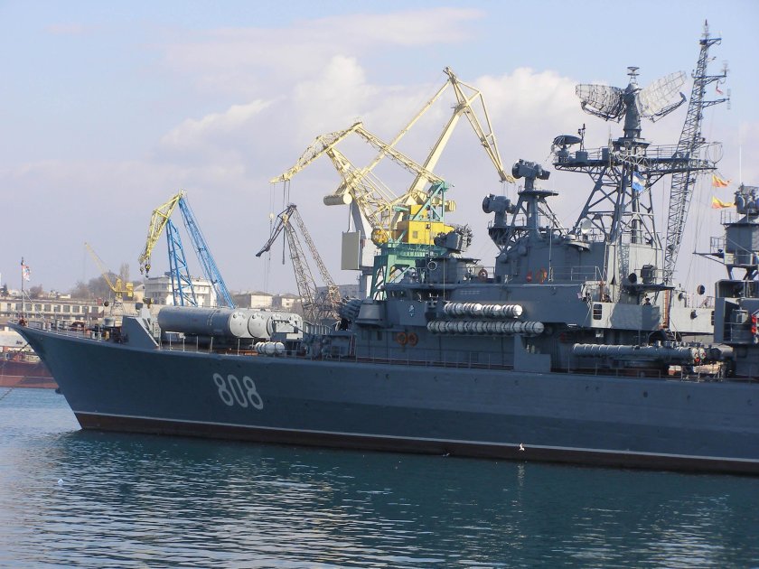 Корабль пытливый Севастополь