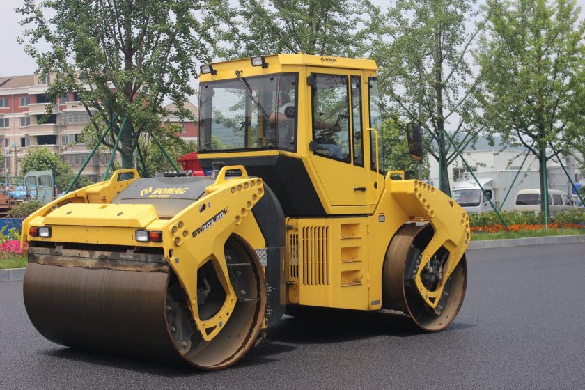 Bomag BW 203 ad-4