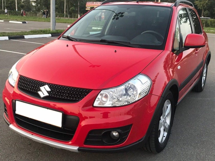 Suzuki sx4 красная