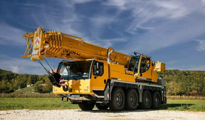 Liebherr LTM 1070-4.2