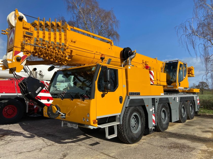 Liebherr LTM 1090