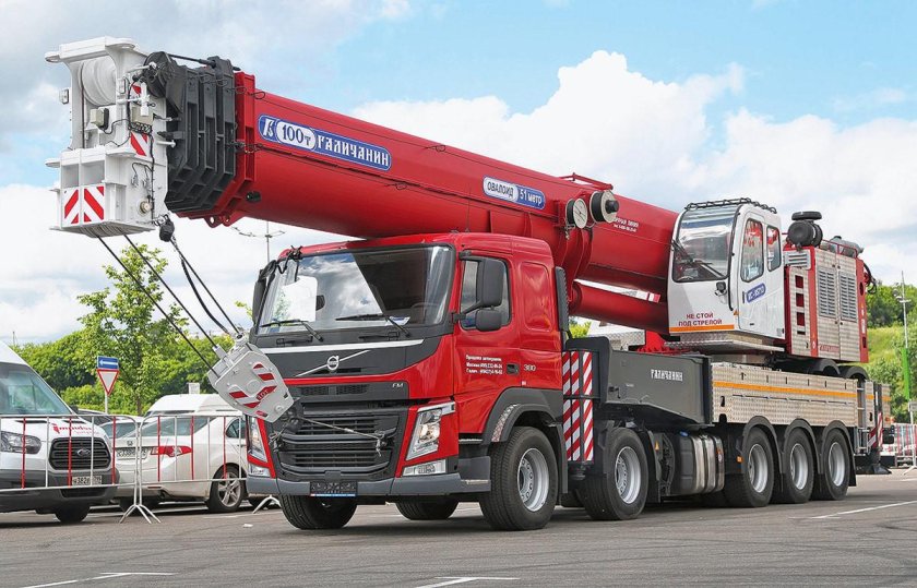 Автокран Галичанин 100 тонн