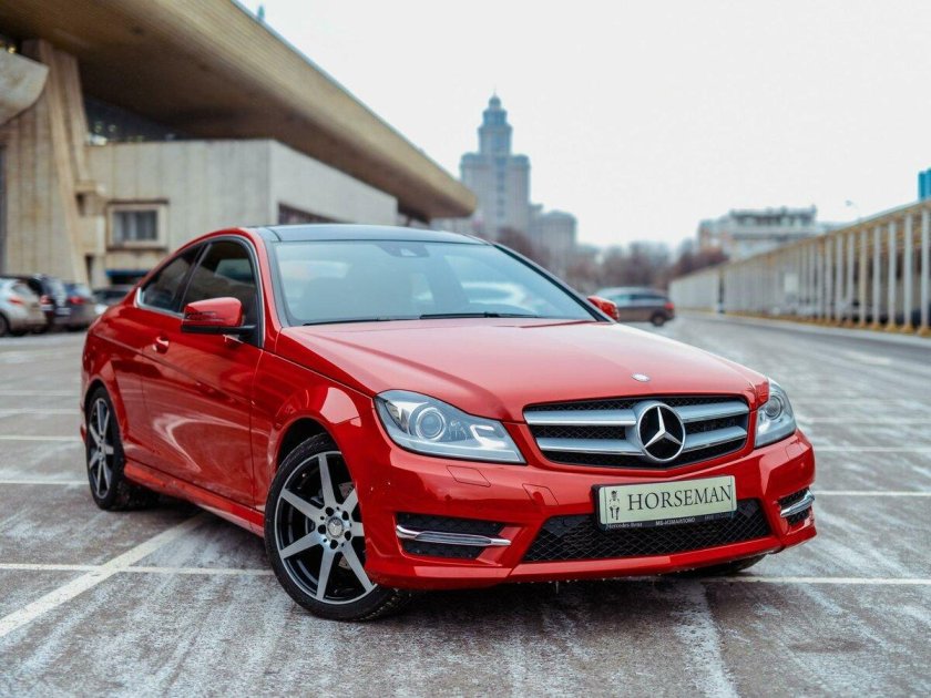 Мерседес w204 красный