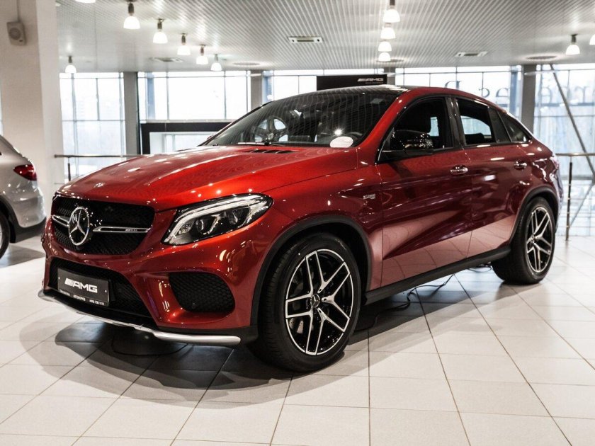 Мерседес GLE Coupe красный