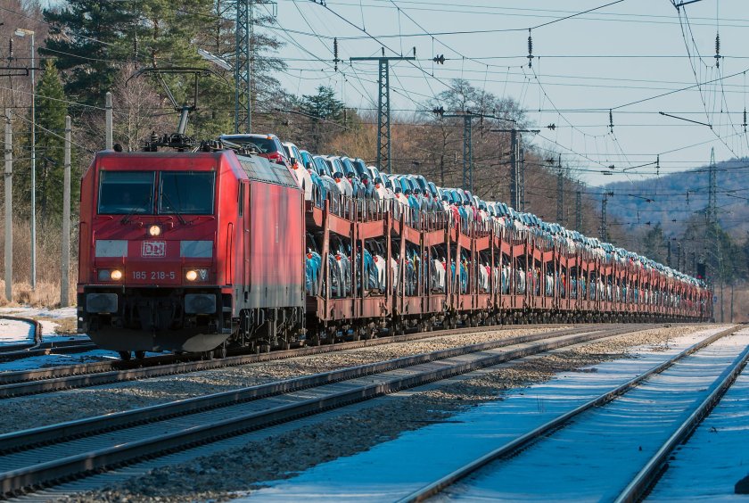 Железнодорожный транспорт