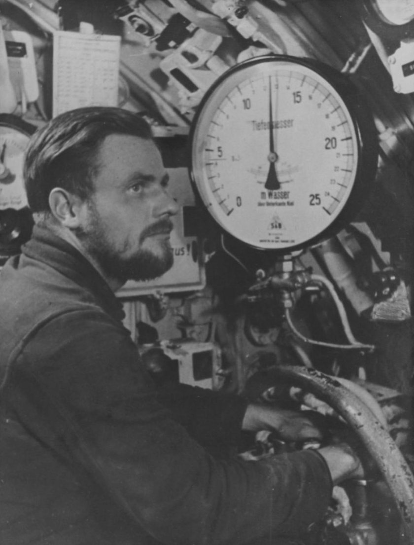 Глубиномер немецкой подводной лодки