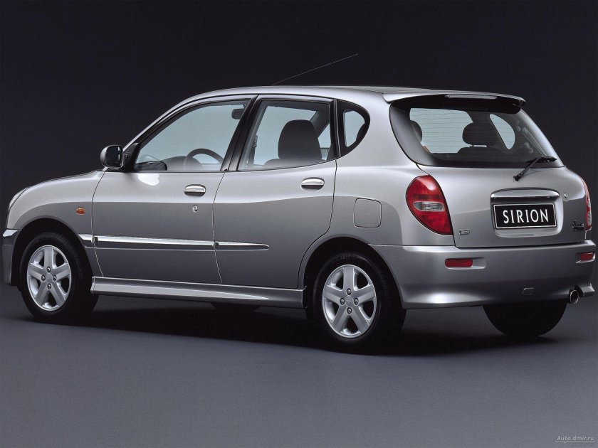 Daihatsu Sirion 2001