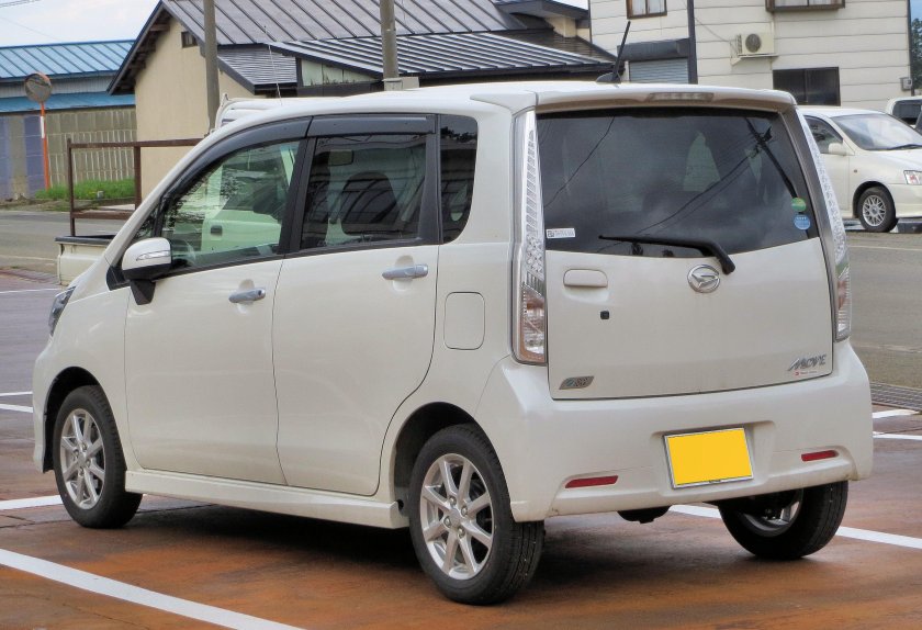 Daihatsu la100s