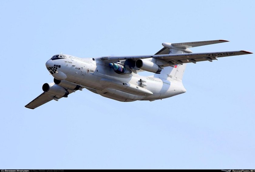 Самолёт ил-76 ЛЛ