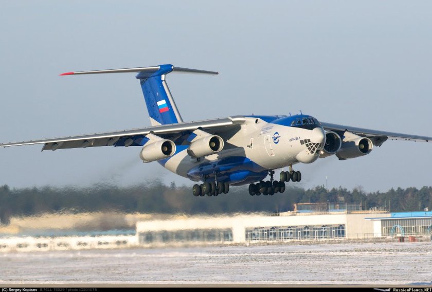 Самолёт ил-76 ЛЛ