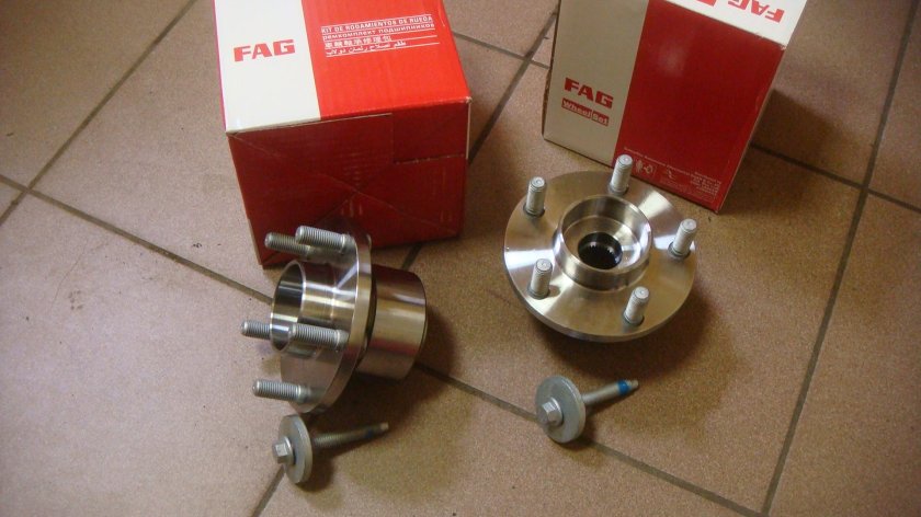 Ступица Форд фокус 2 передняя