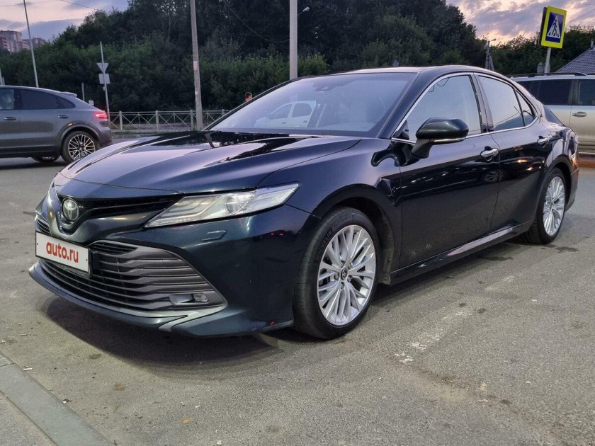 Toyota Camry VIII (xv70) 2018