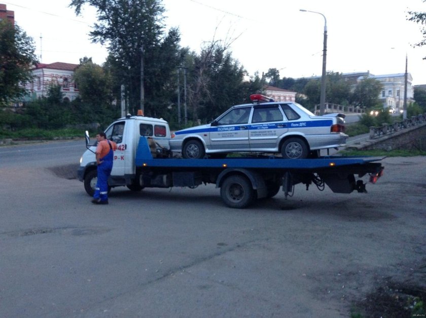 ВАЗ 2115 на эвакуаторе