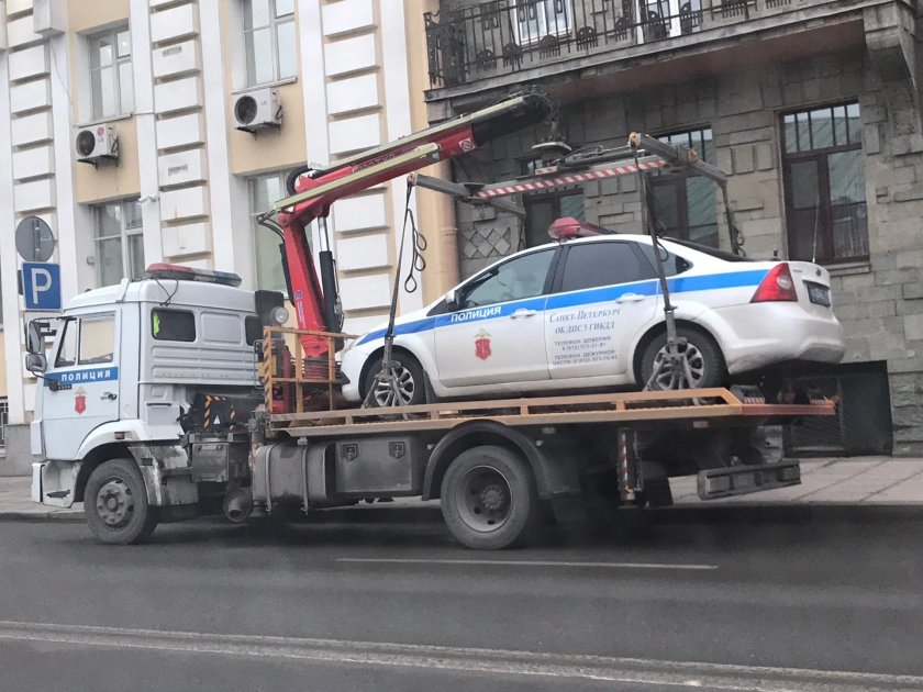 Полицейский эвакуатор