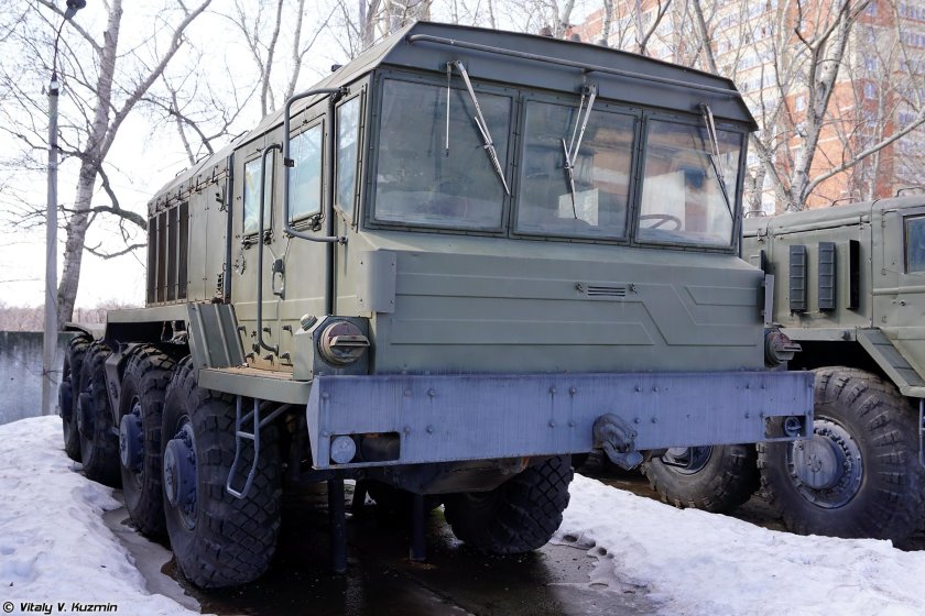 Маз тягач военный