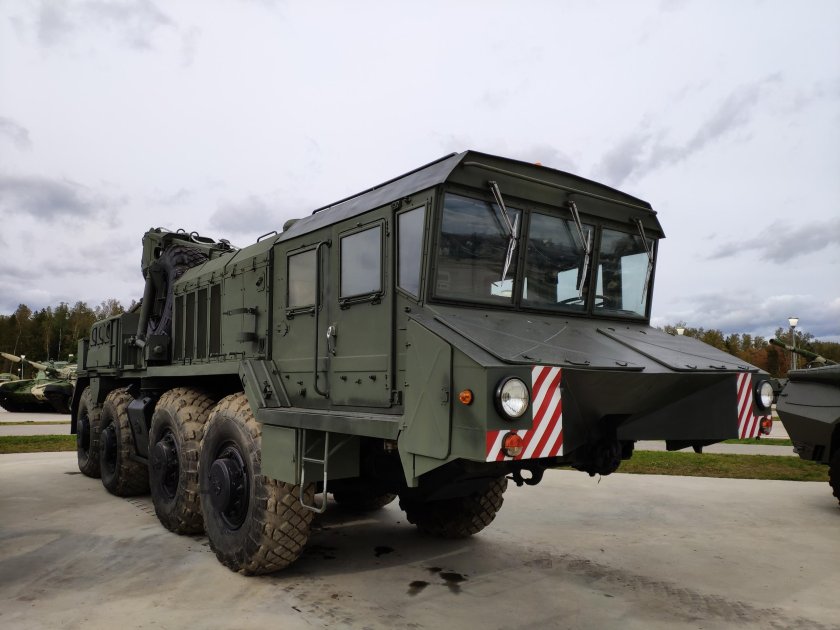 Тягач КЗКТ-7428 «Русич»