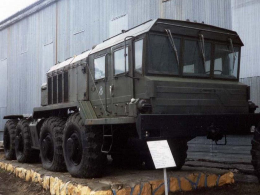 Седельный тягач КЗКТ-7428 Русич