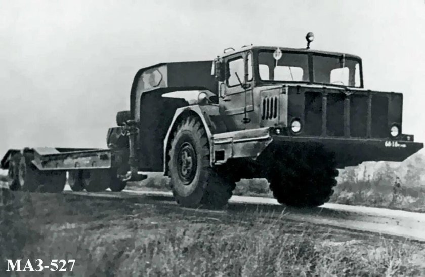 Одноосный тягач МАЗ-529