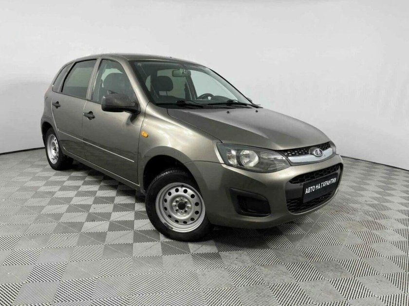 Лада Калина 2 хэтчбек зеленая