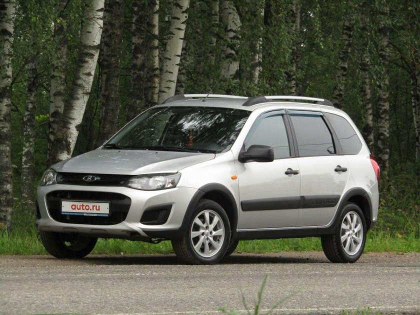 Лада Калина кросс серебристая