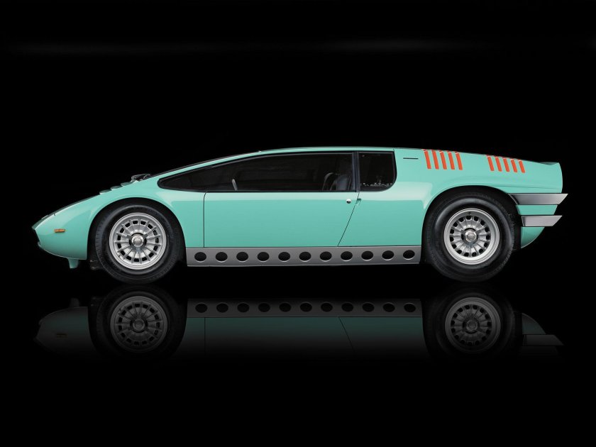 Автомобиль Bizzarrini Manta (1968)