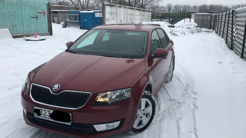 Шкода а7 Вишневая