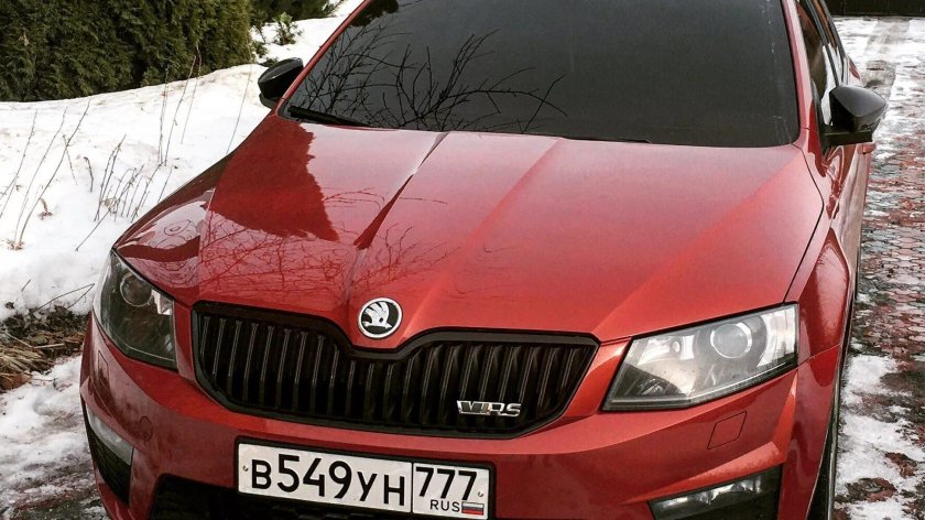 Октавия а7 бордовая