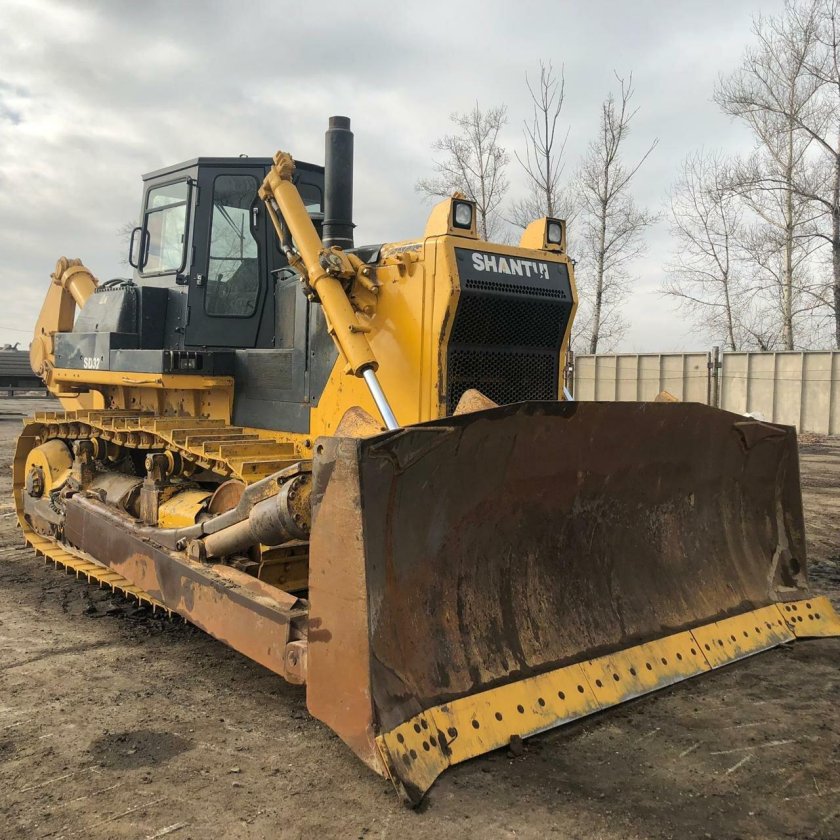 Бульдозер Shantui sd32