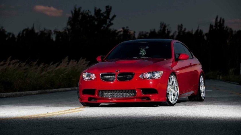 BMW m3 e92 красная