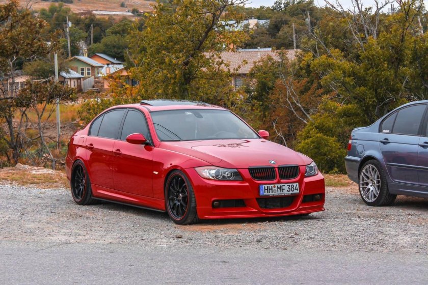 BMW e90 Red