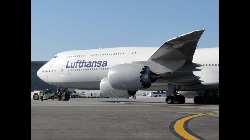 Boeing 747 INTERCONTINENTAL